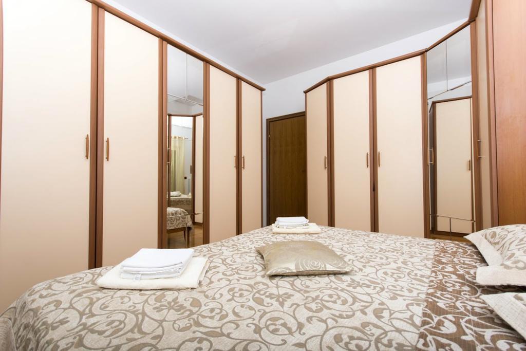 Apartments Meri Seget Vranjica Luaran gambar
